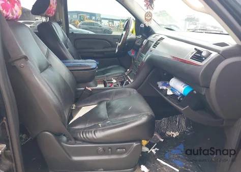 2008 Cadillac Escalade Esv Standard z USA, uszkodzony, nr VIN 1GYFC66858R219653